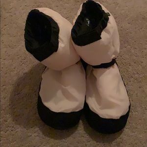 BLOCH Ballet Cover Shoes